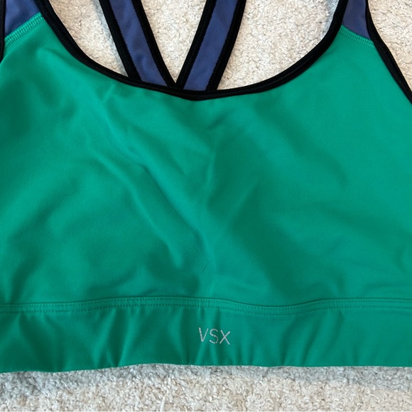 Victorias Secret The Player Crossback Sports Bra - Picture 2 of 10